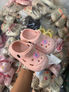 children mixed crocs 601